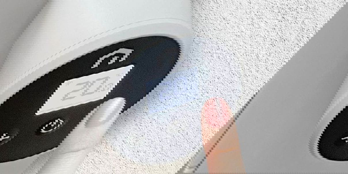 Unisenza electronic thermostathic head close up